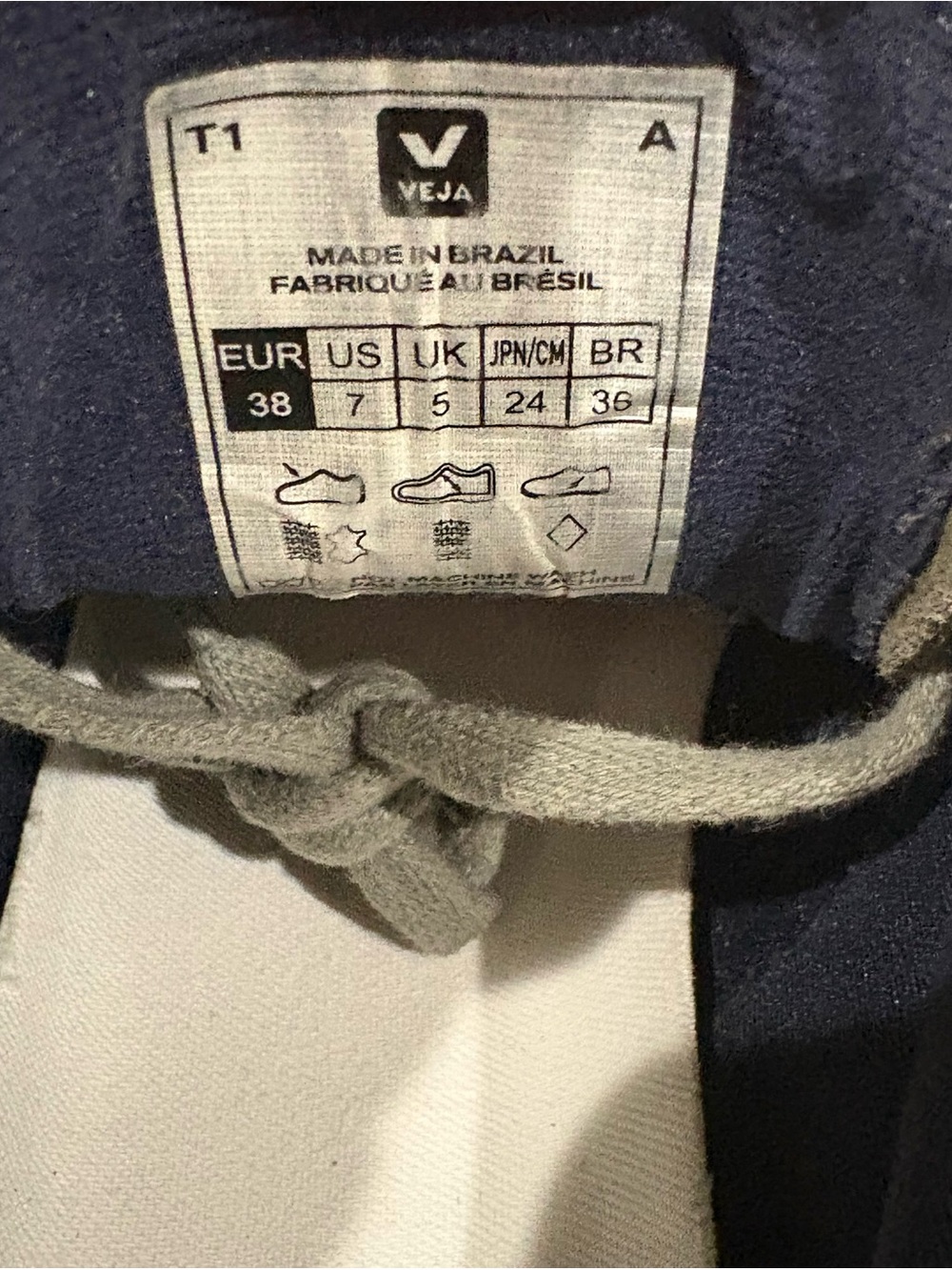 Veja Rio Branco Sneaker - Picture 13 of 14